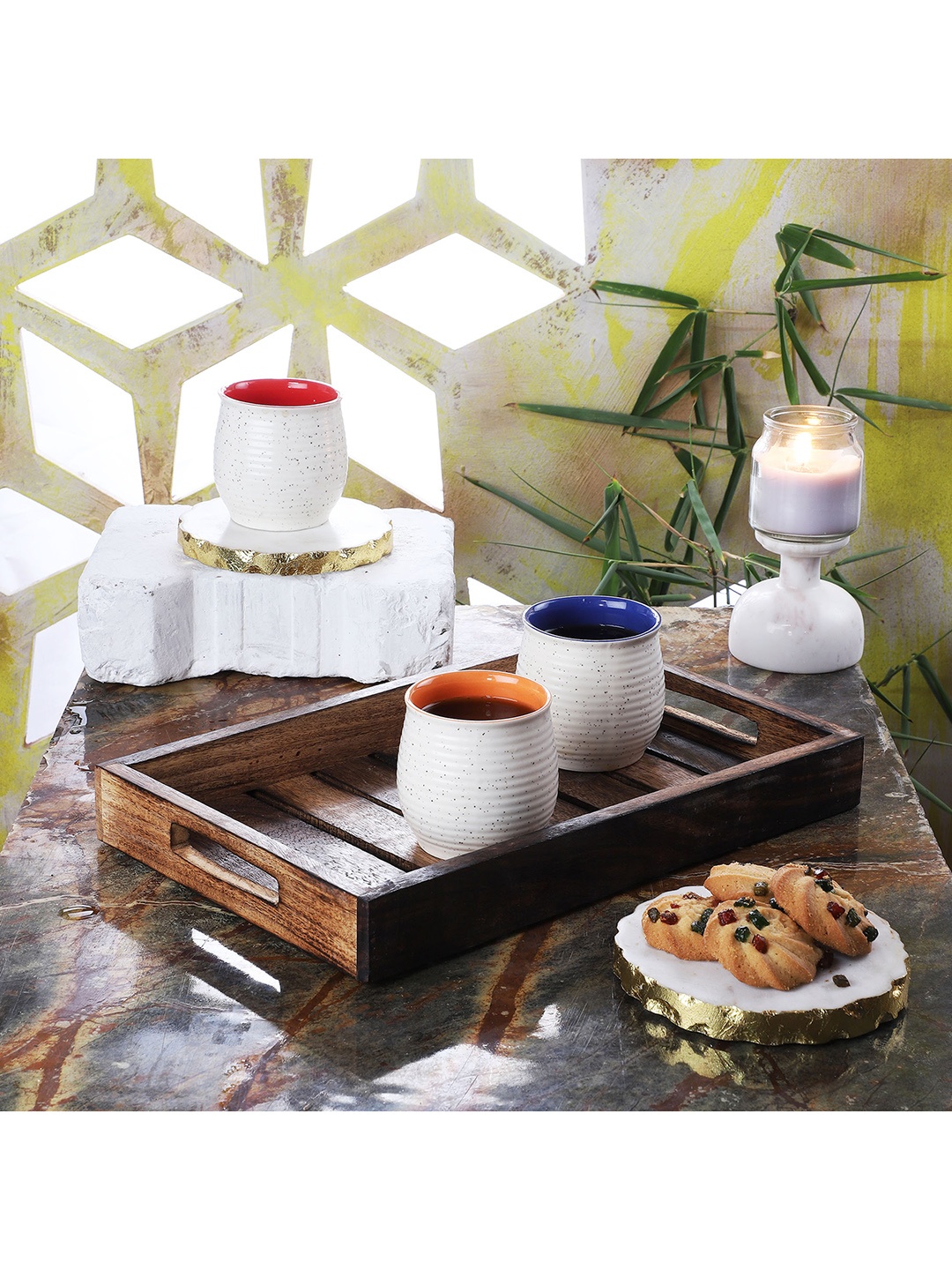 

CDI Set Of 6 White Marble Finish Kulladhs With Brown Wooden Tray