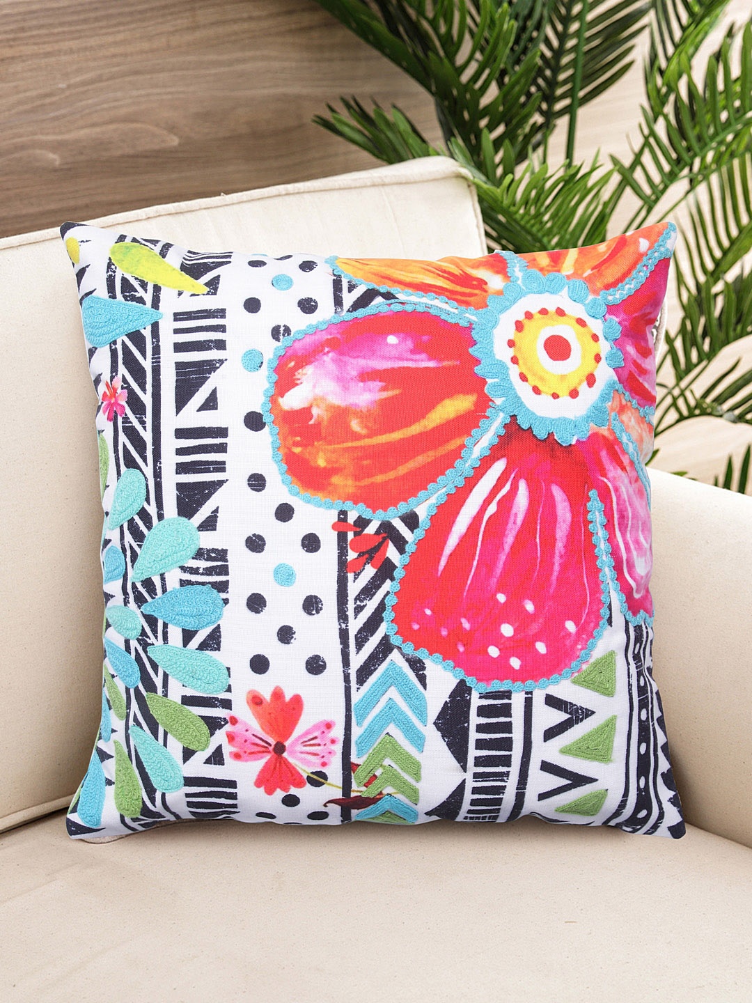 

NISRAG HOME Pink & Black Set of Single Floral Square Cushion Covers
