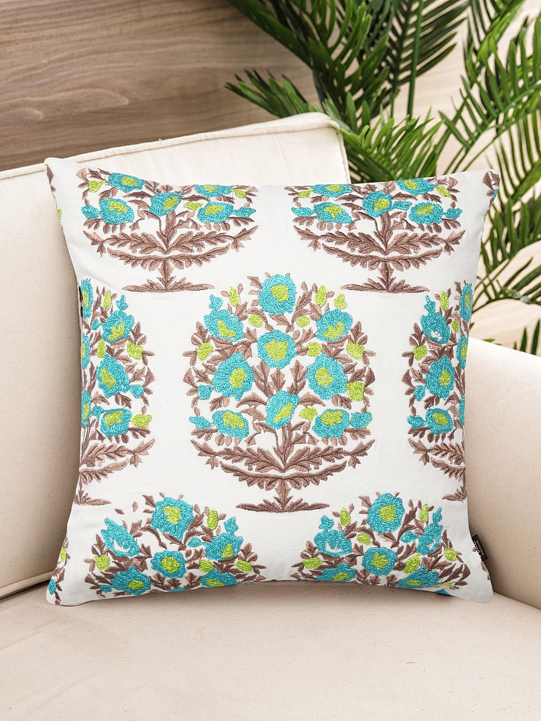 

NISRAG HOME White & Blue Single Floral Square Cushion Cover