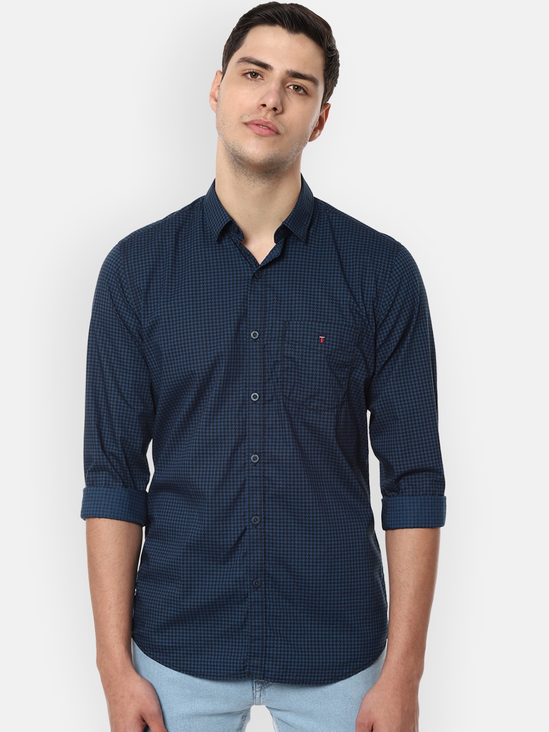 

Louis Philippe Sport Men Blue Slim Fit Solid Casual Shirt