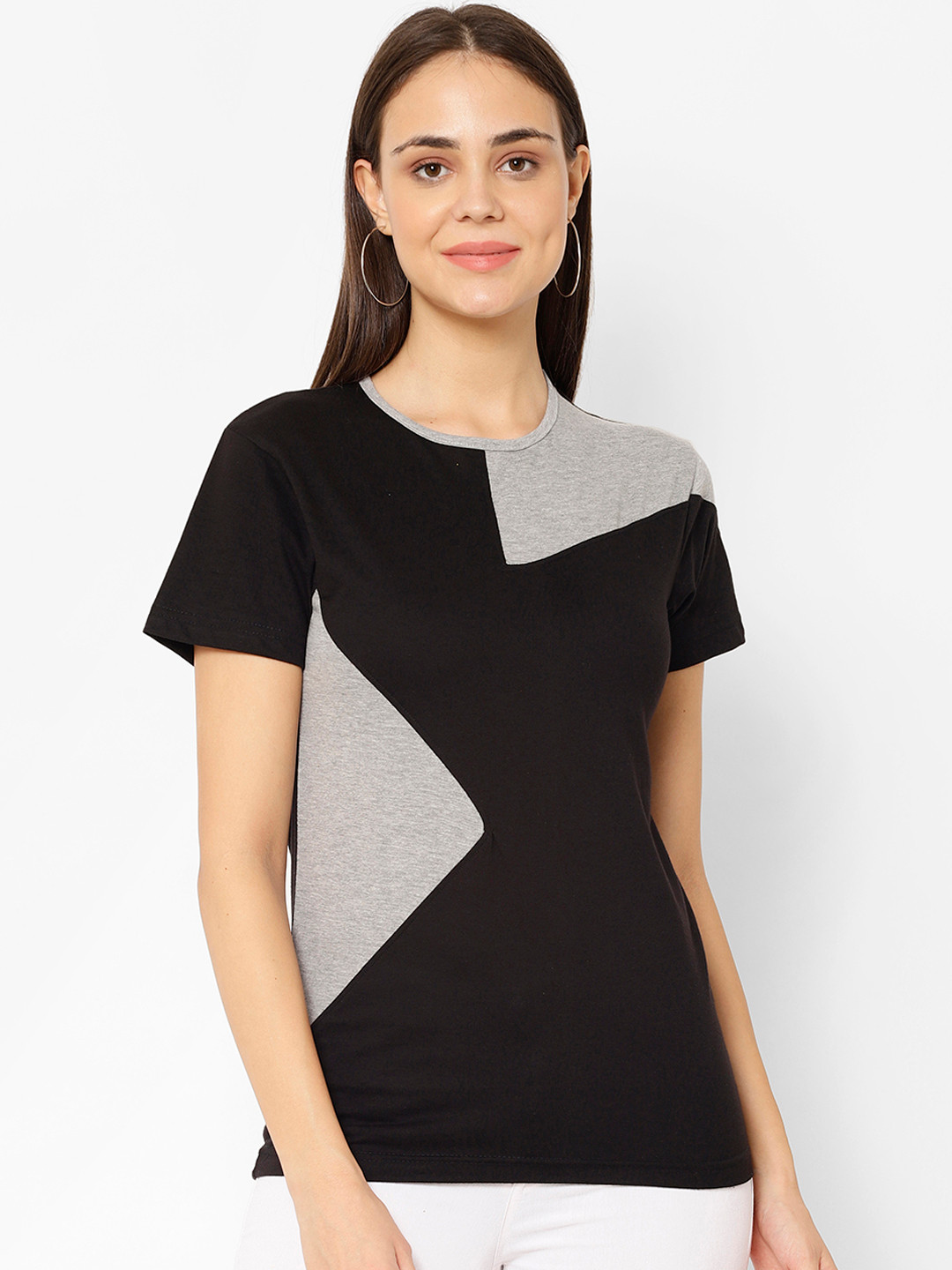 

VIMAL JONNEY Women Black & Grey Colourblocked Round Neck T-shirt