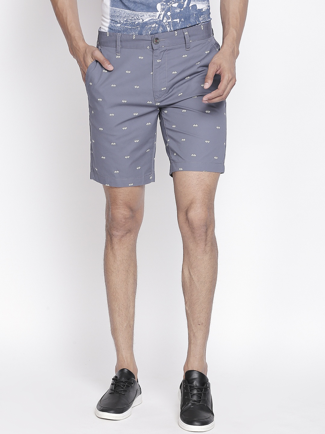 

BYFORD by Pantaloons Men Grey Printed Slim Fit Regular Shorts