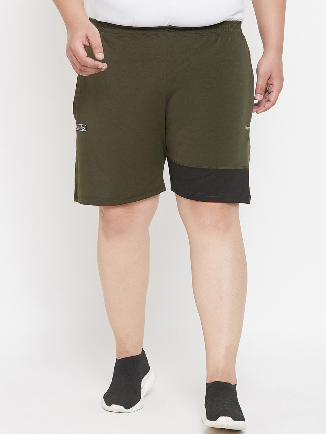 

bigbanana Plus Size Men Olive Green Solid Regular Fit Shorts