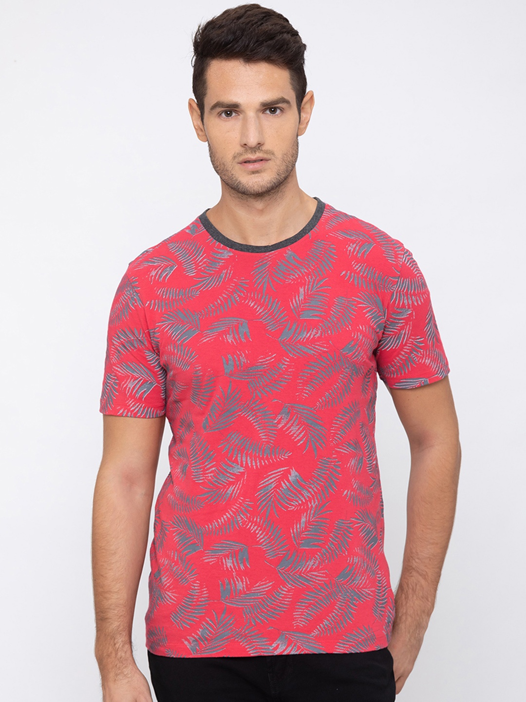 

Globus Men Pink & Grey Printed Round Neck T-shirt