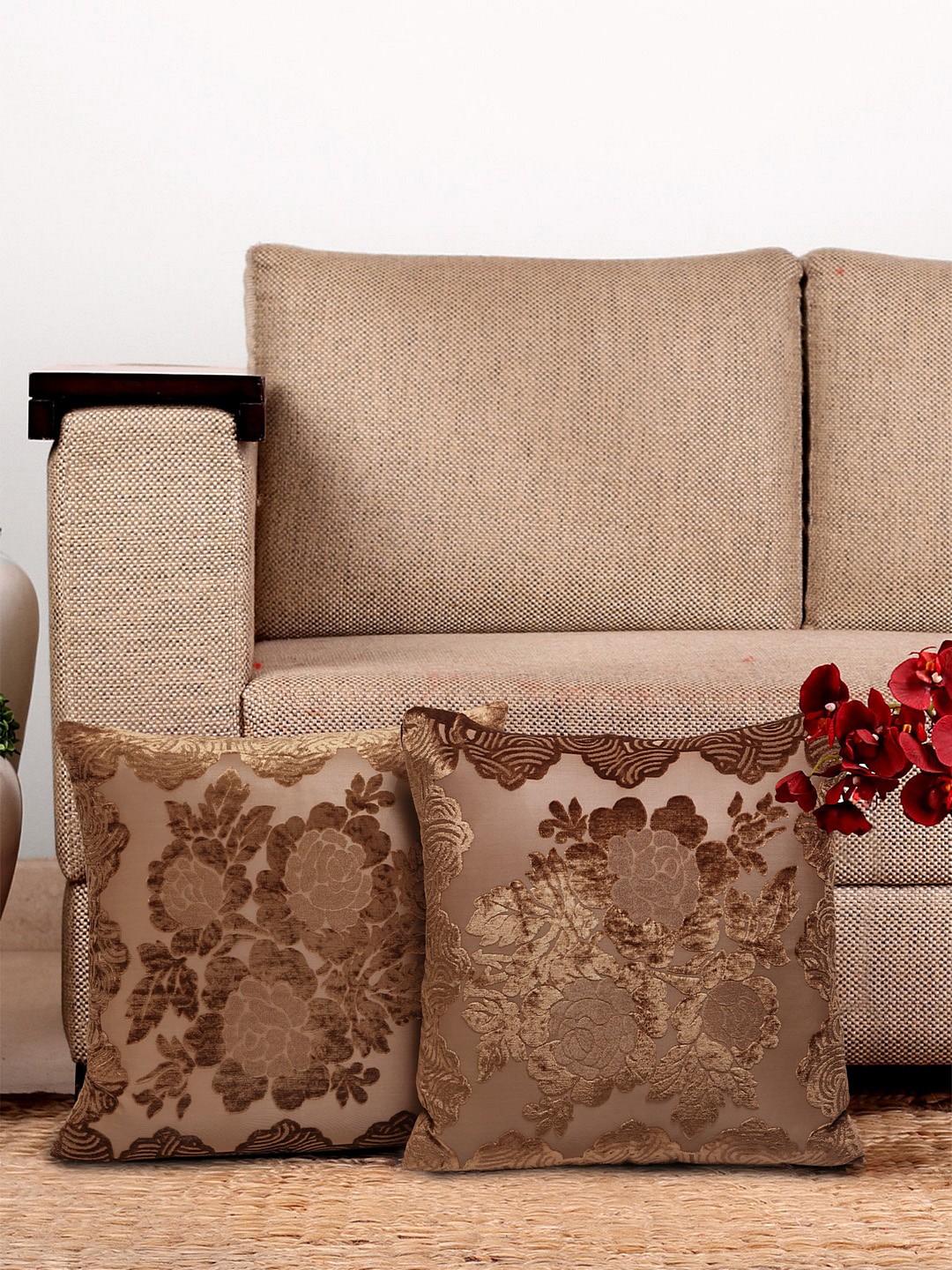 

HOSTA HOMES Brown Set of 2 Floral Square Velvet Cushion Covers
