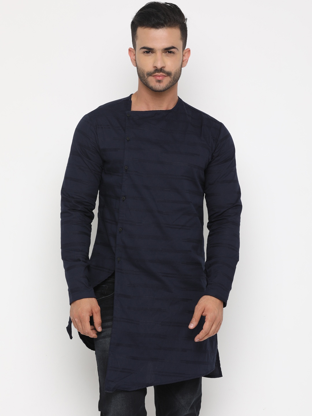 

SHOWOFF Men Navy Blue Striped Straight Kurta