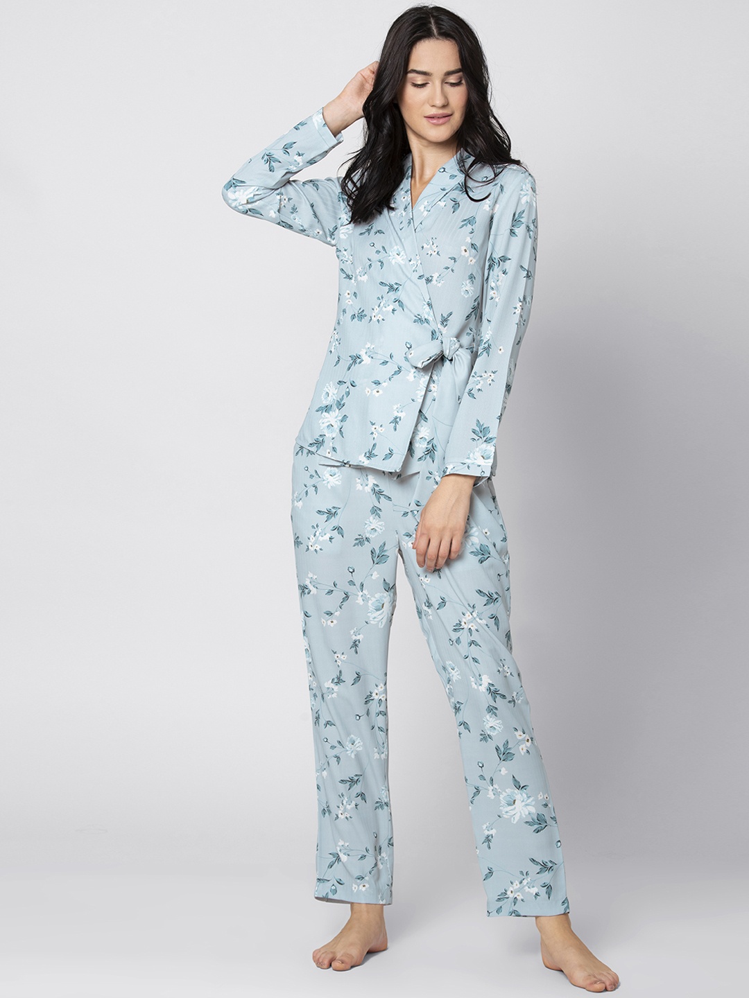 

FabAlley Women Blue Floral Printed Night suit