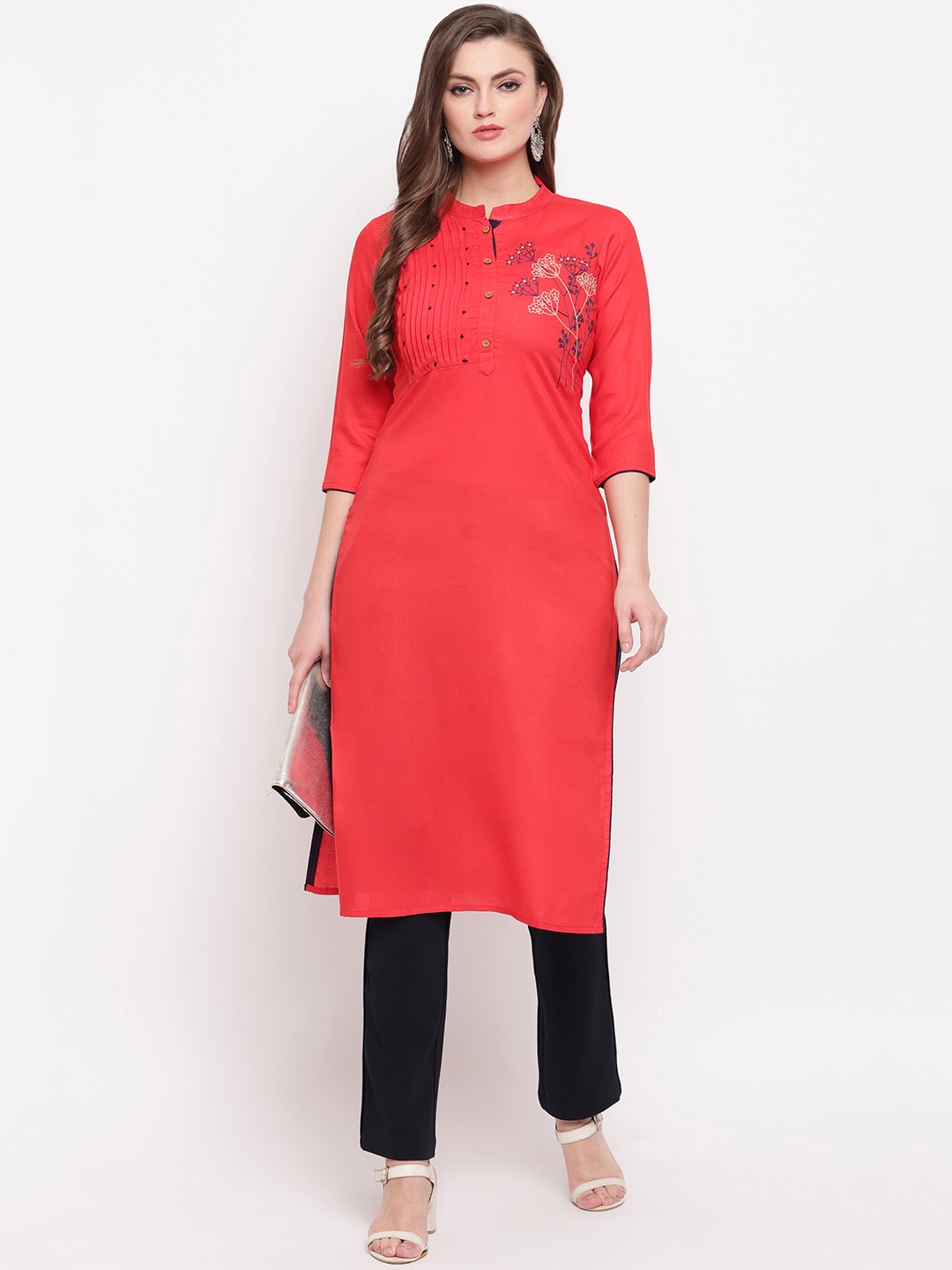 

Vbuyz Women Red & Navy Blue Embroidered Straight Kurta