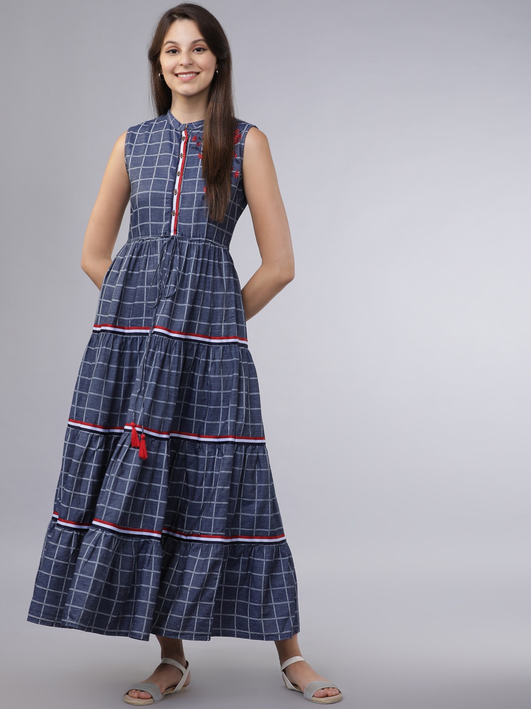 

Vishudh Women Navy Blue & White Checked Maxi Dress