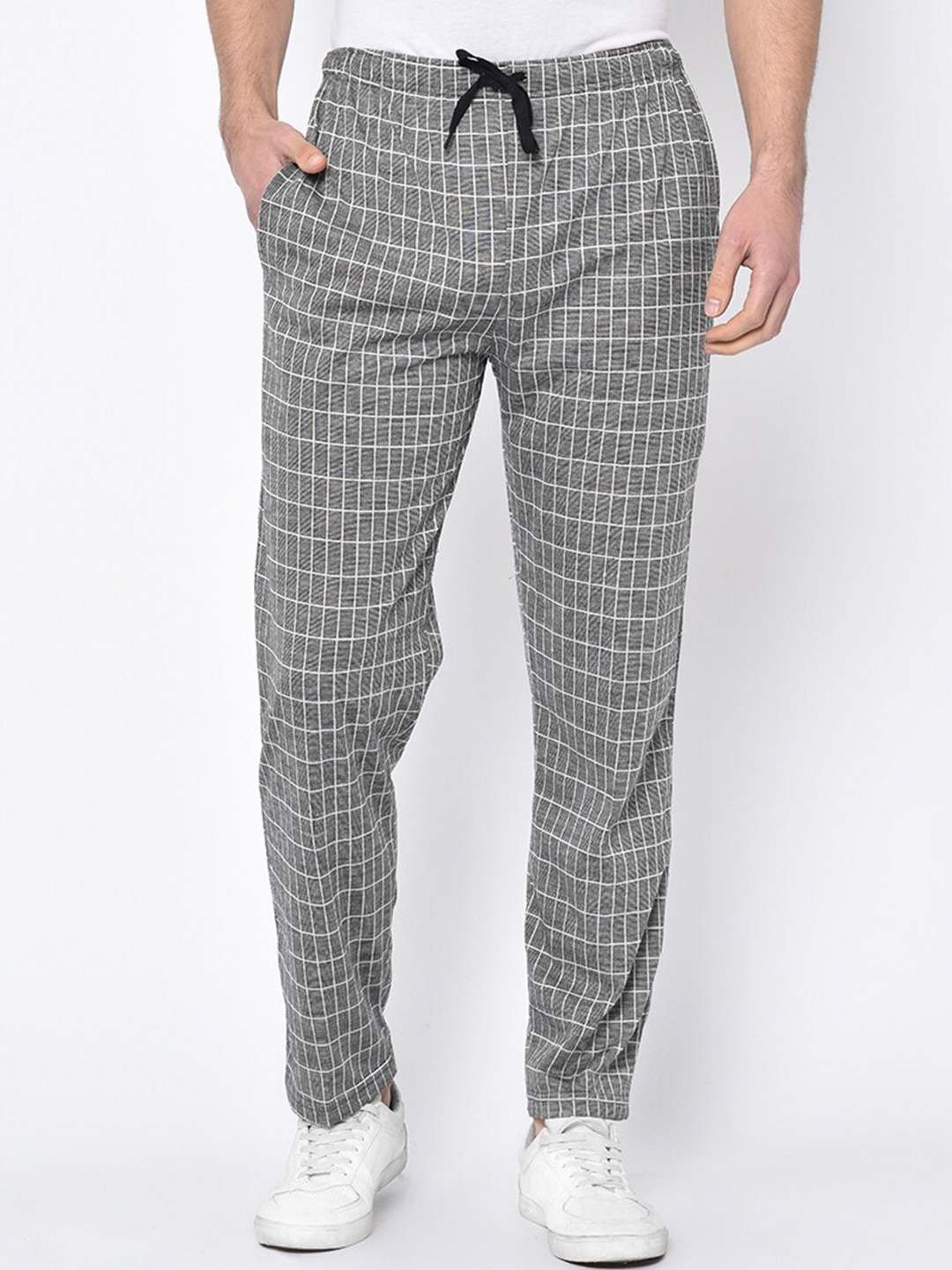

VIMAL JONNEY Men Grey & White Checked Straight-Fit Track Pants