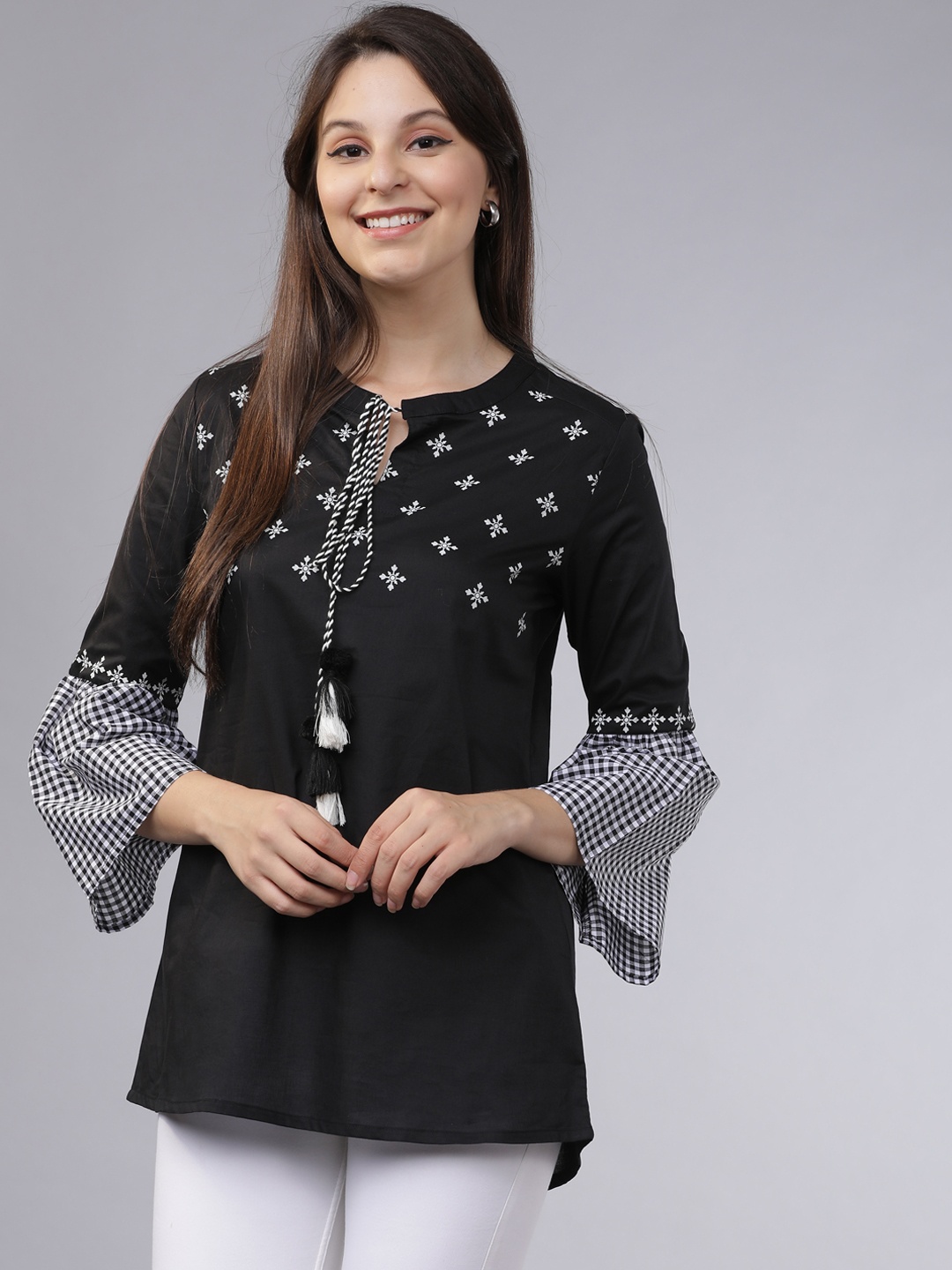 

Vishudh Women Black Printed Pure Cotton Top