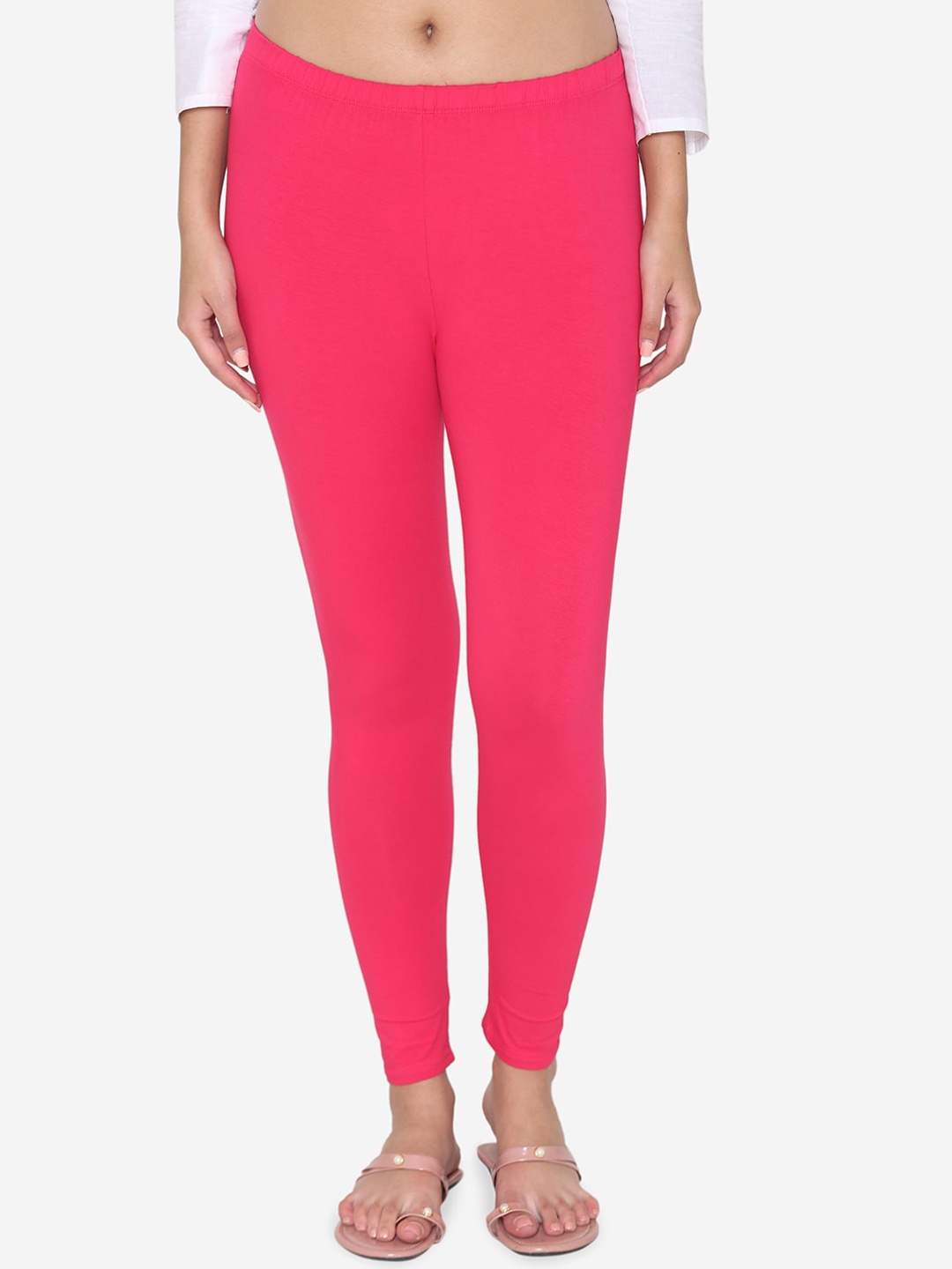 

Vami Women Fuchsia Pink Solid Ankle-Length Leggings