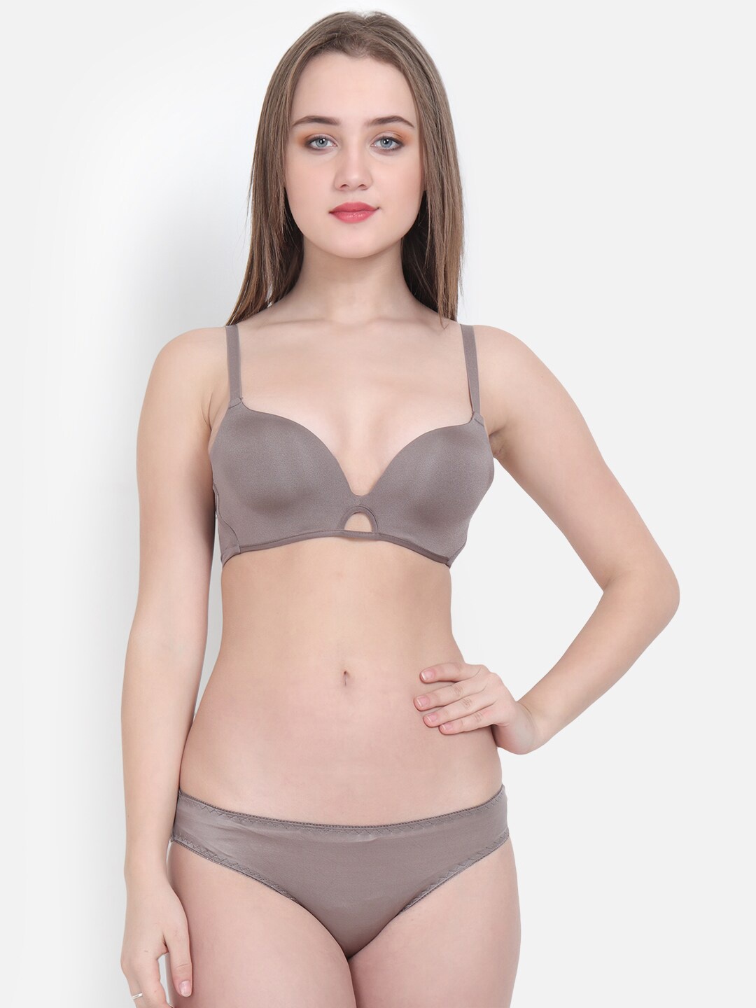 

Lebami Women Grey Solid Seamless Lingerie Set 051