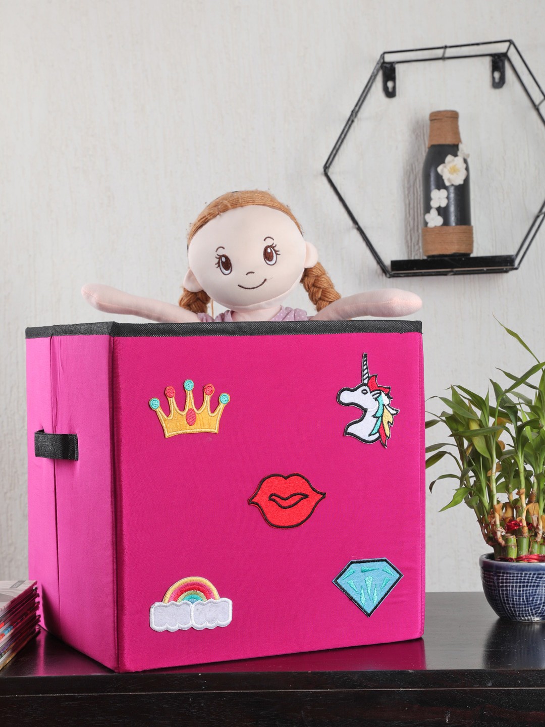 

My Gift Booth Unisex Pink Solid Girly Patch Storage Cube