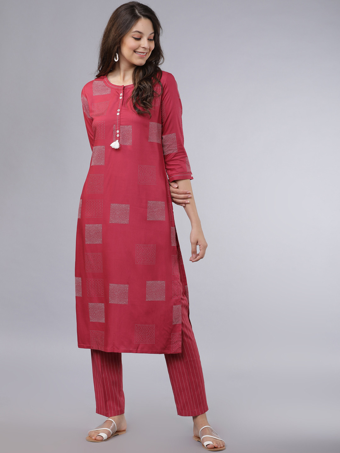 

Vishudh Women Pink Printed Straight Kurta