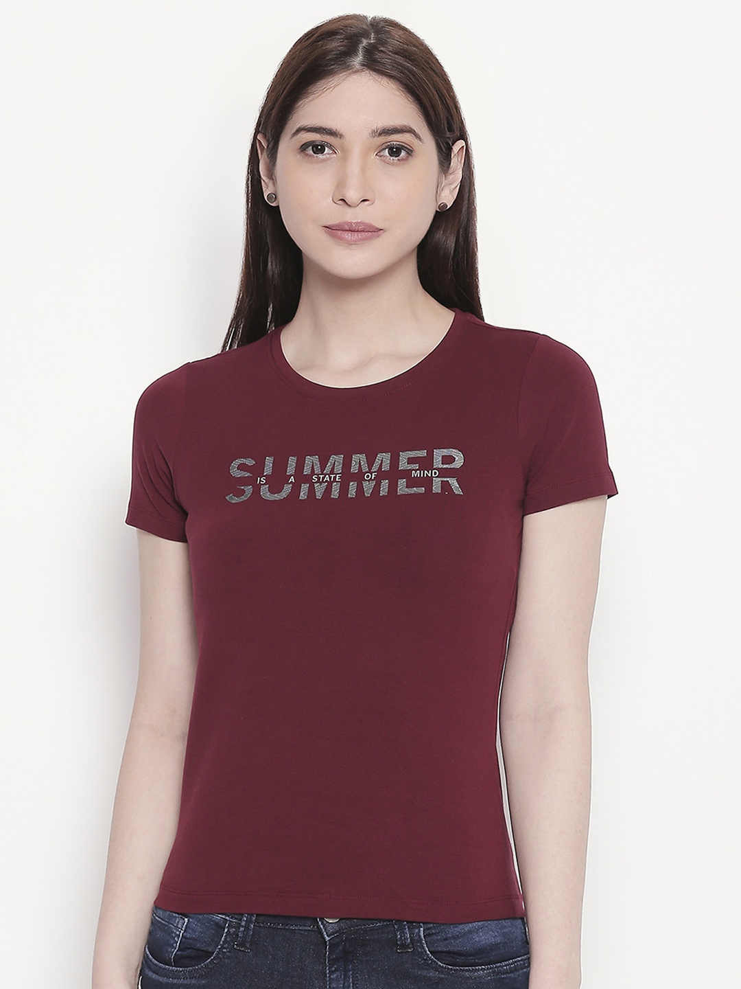 

SPYKAR Women Red Solid Round Neck T-shirt, Maroon
