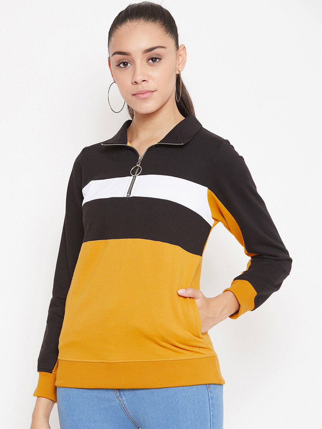

Austin wood Women Yellow & Black Colourblocked Sweatshirt