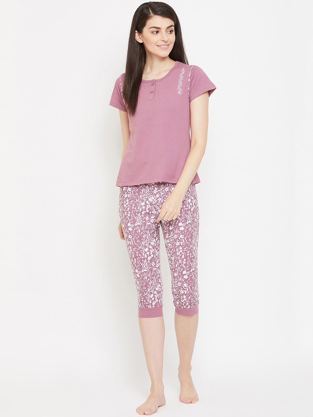 

Clovia Women Pink & White Printed Night suit