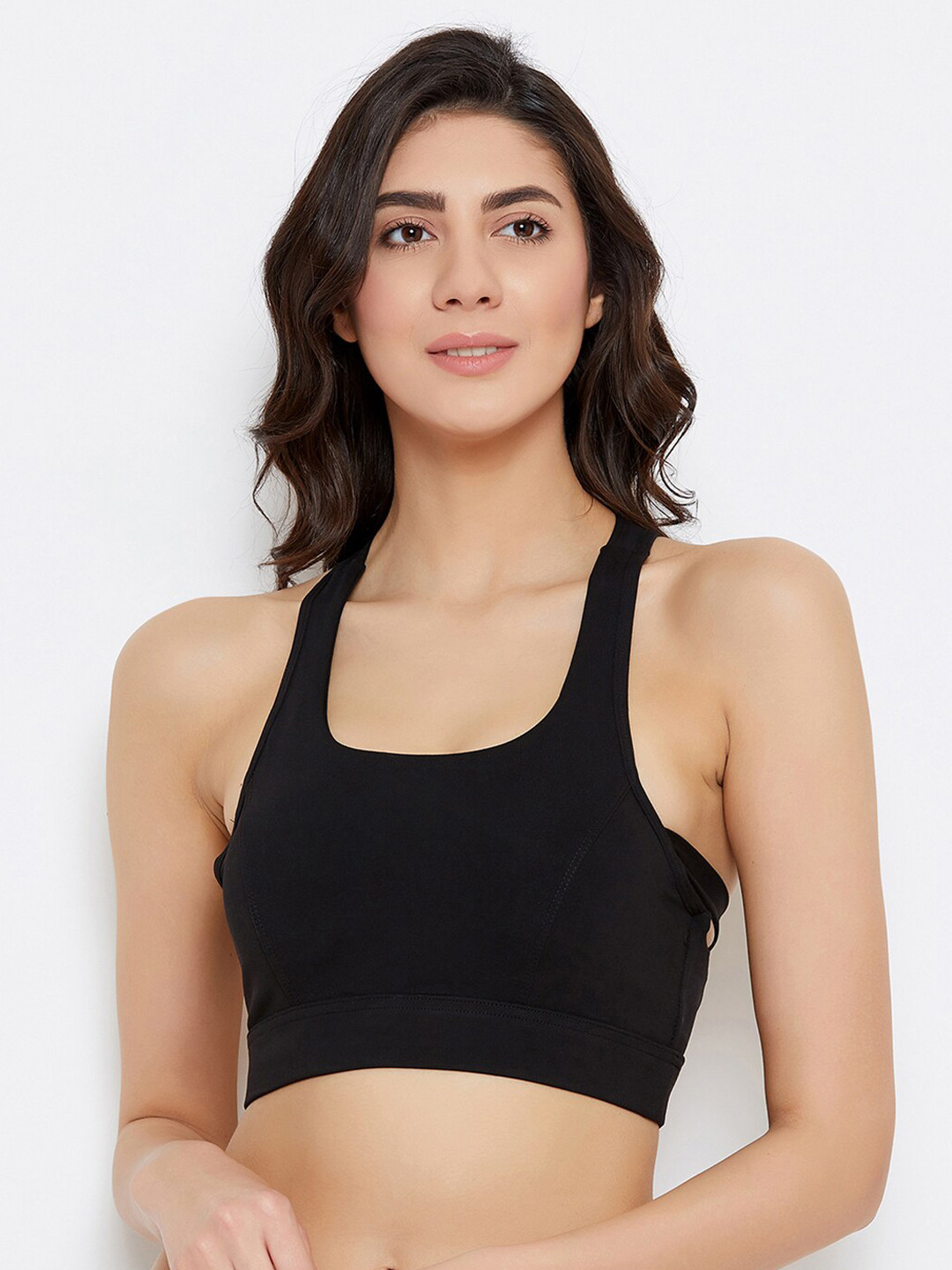 

Clovia Black Solid Non-Wired Lightly Padded Sports Bra BR1973P13XXL