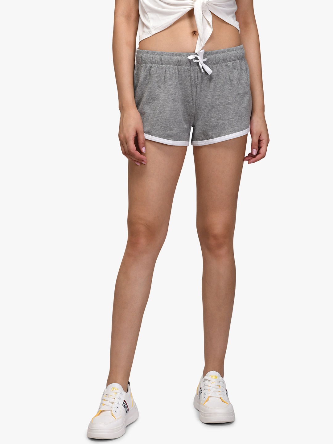 

Kotty Women Grey Solid Regular Fit Hot Pants