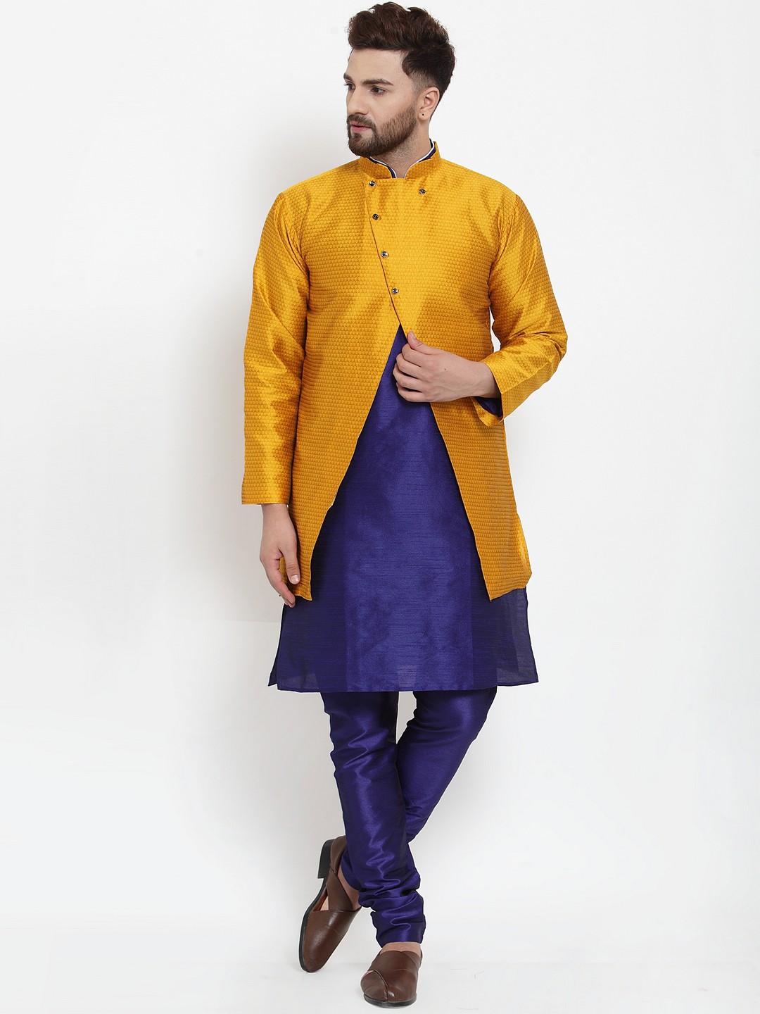 

Benstoke Men Blue Self Design Kurta with Churidar