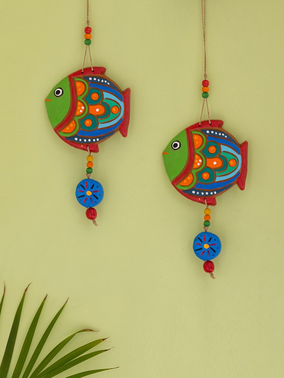 

ExclusiveLane Multicolored Set of 2 The Fish Twins Hand-painted Decorative Wall Hanging, Multi