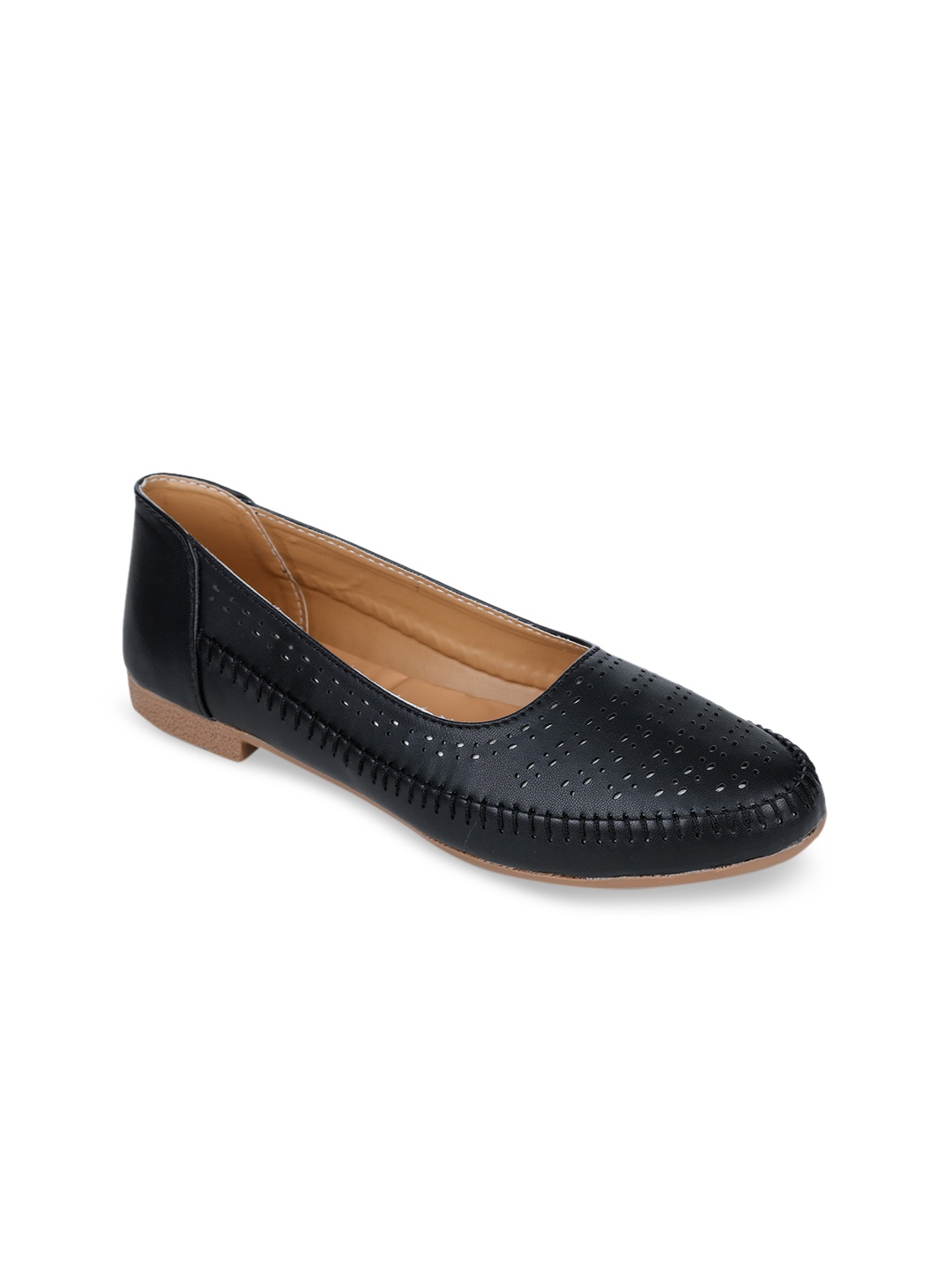 

Bruno Manetti Women Black Solid Ballerinas