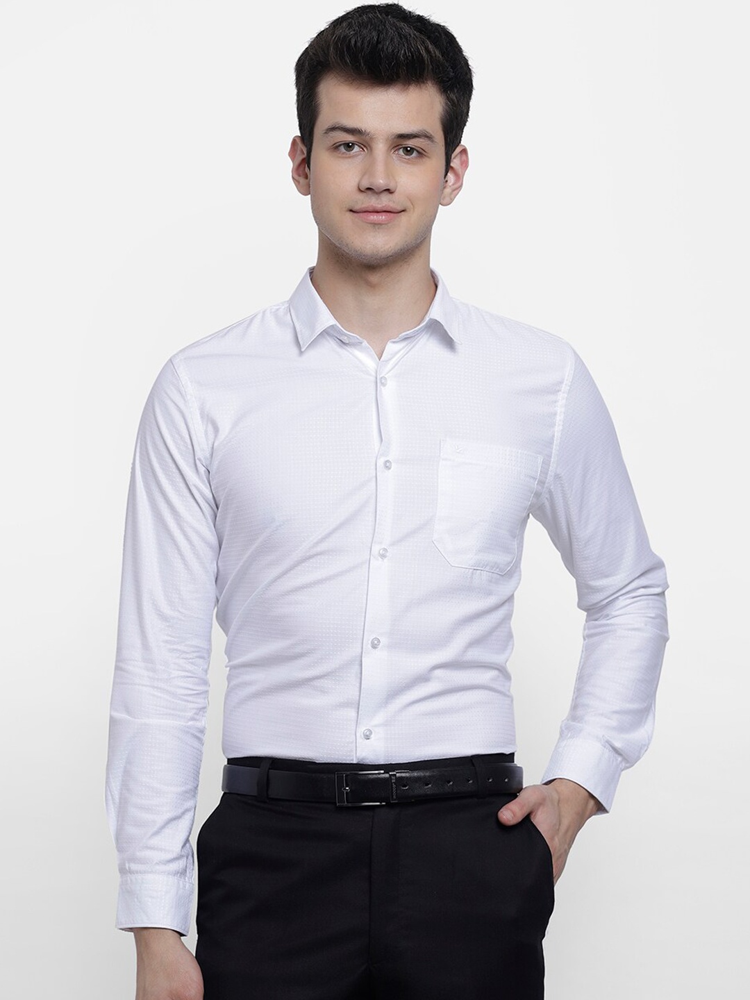 

cape canary Men White Regular Fit Solid Formal Shirt