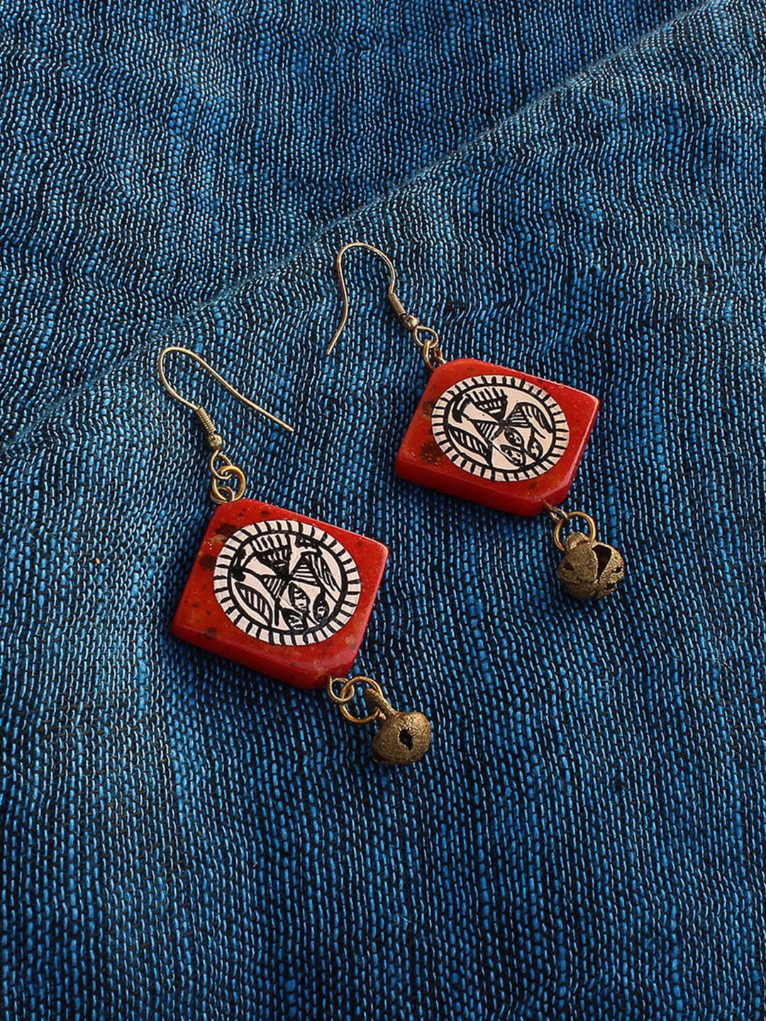 

ExclusiveLane Red Tribal Warli Squares Bohemian Resin Hand-painted Earrings, Gold