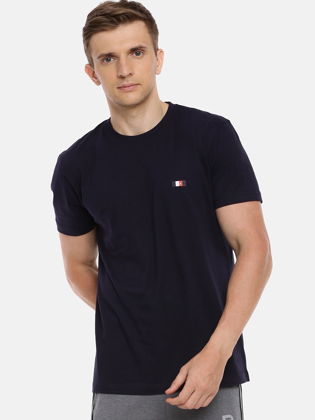 

ACTIMAXX Men Navy Blue Solid Round Neck Pure Cotton T-shirt