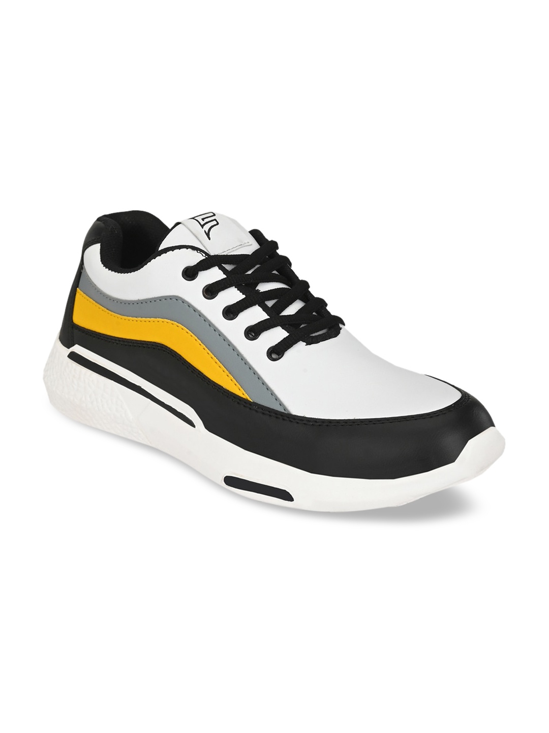 

Fentacia Men White & Black Colourblocked Sneakers