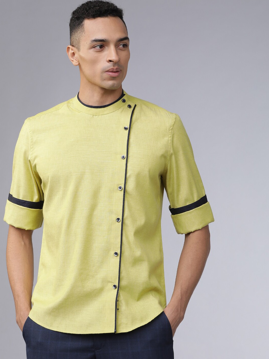 

HIGHLANDER Men Lime Green Slim Fit Solid Casual Shirt