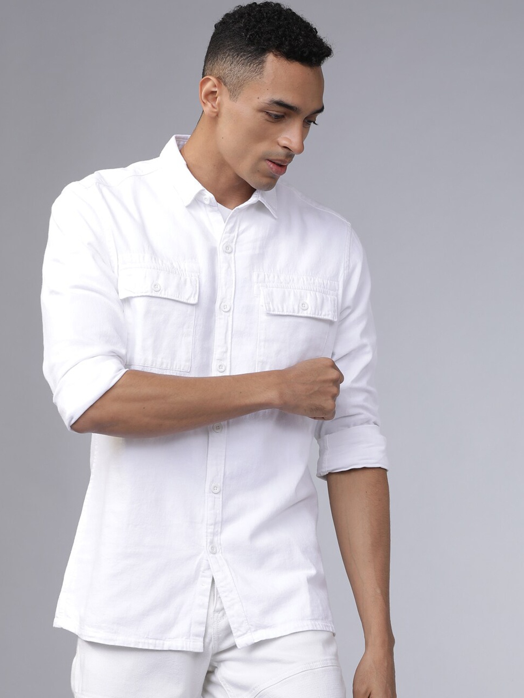 

HIGHLANDER Men White Slim Fit Solid Casual Shirt
