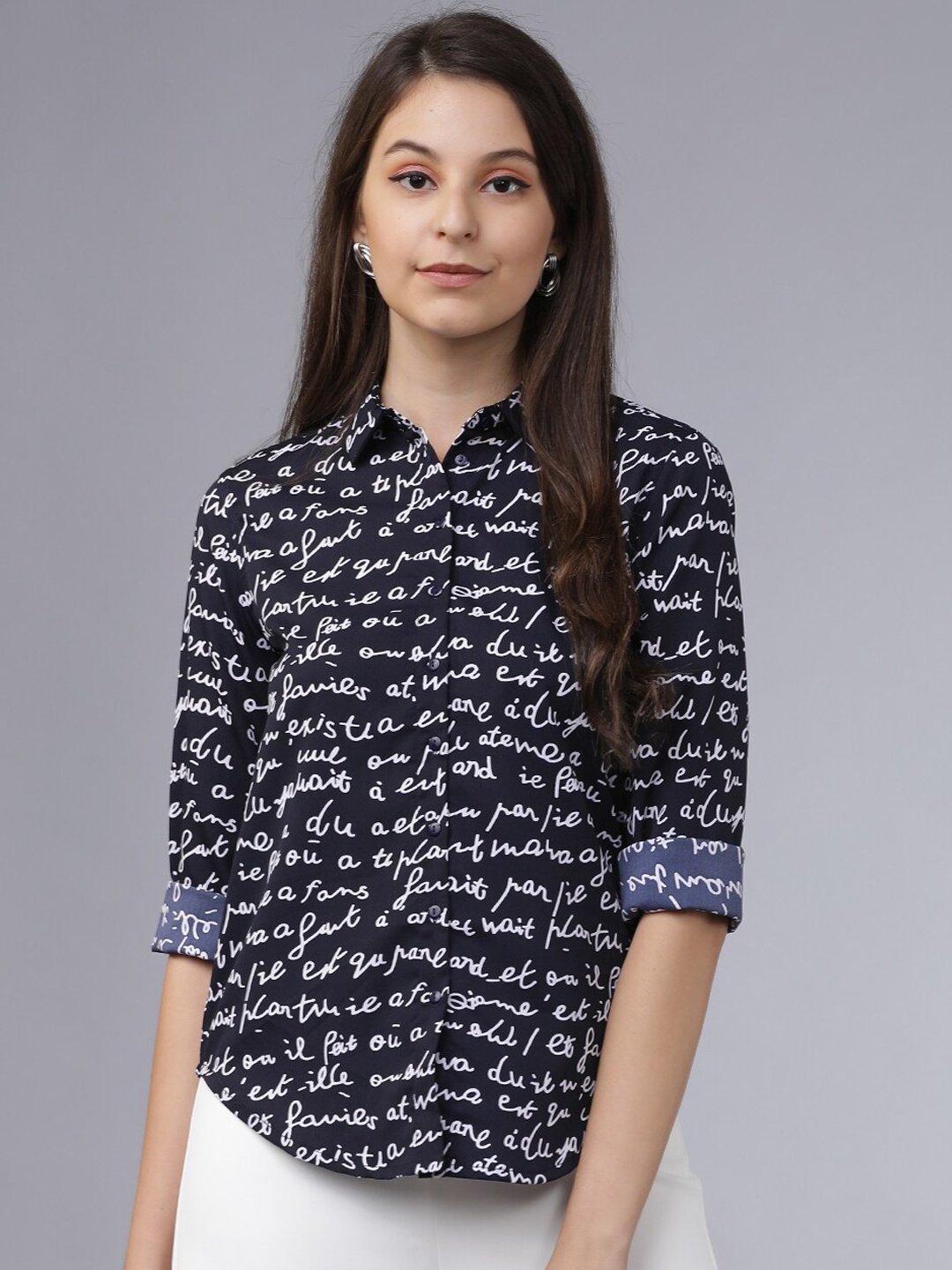 

Tokyo Talkies Women Navy Blue & White Regular Fit Printed Casual Shirt