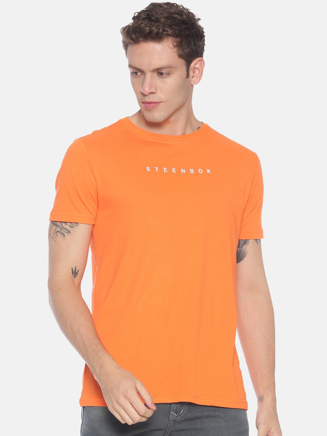 Steenbok Men Orange Solid Round Neck T-shirt