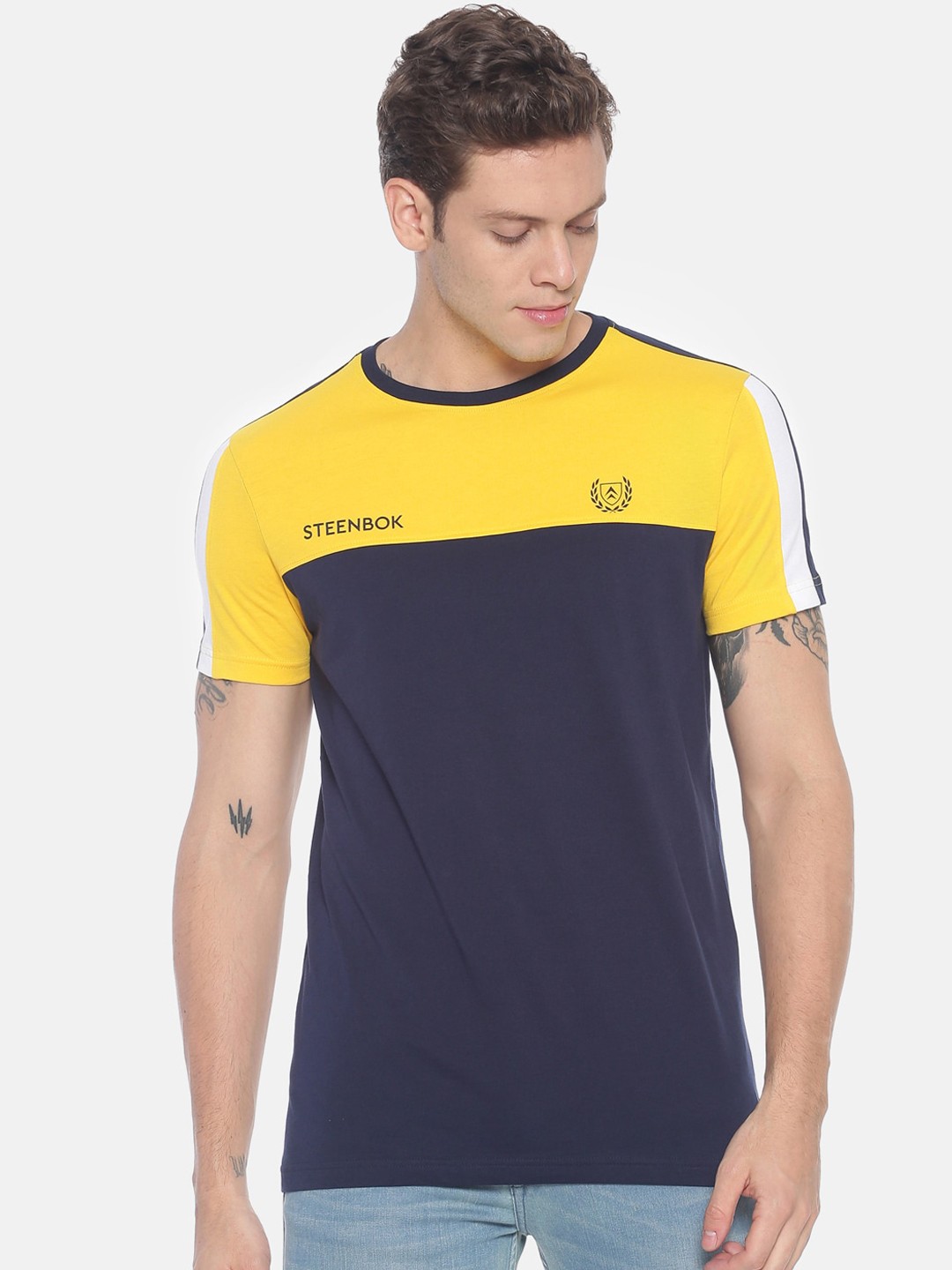 

Steenbok Men Yellow Colourblocked Round Neck T-shirt
