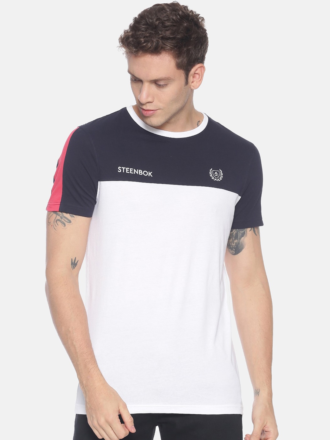 

Steenbok Men Navy Blue White Colourblocked Round Neck Pure Cotton T-shirt