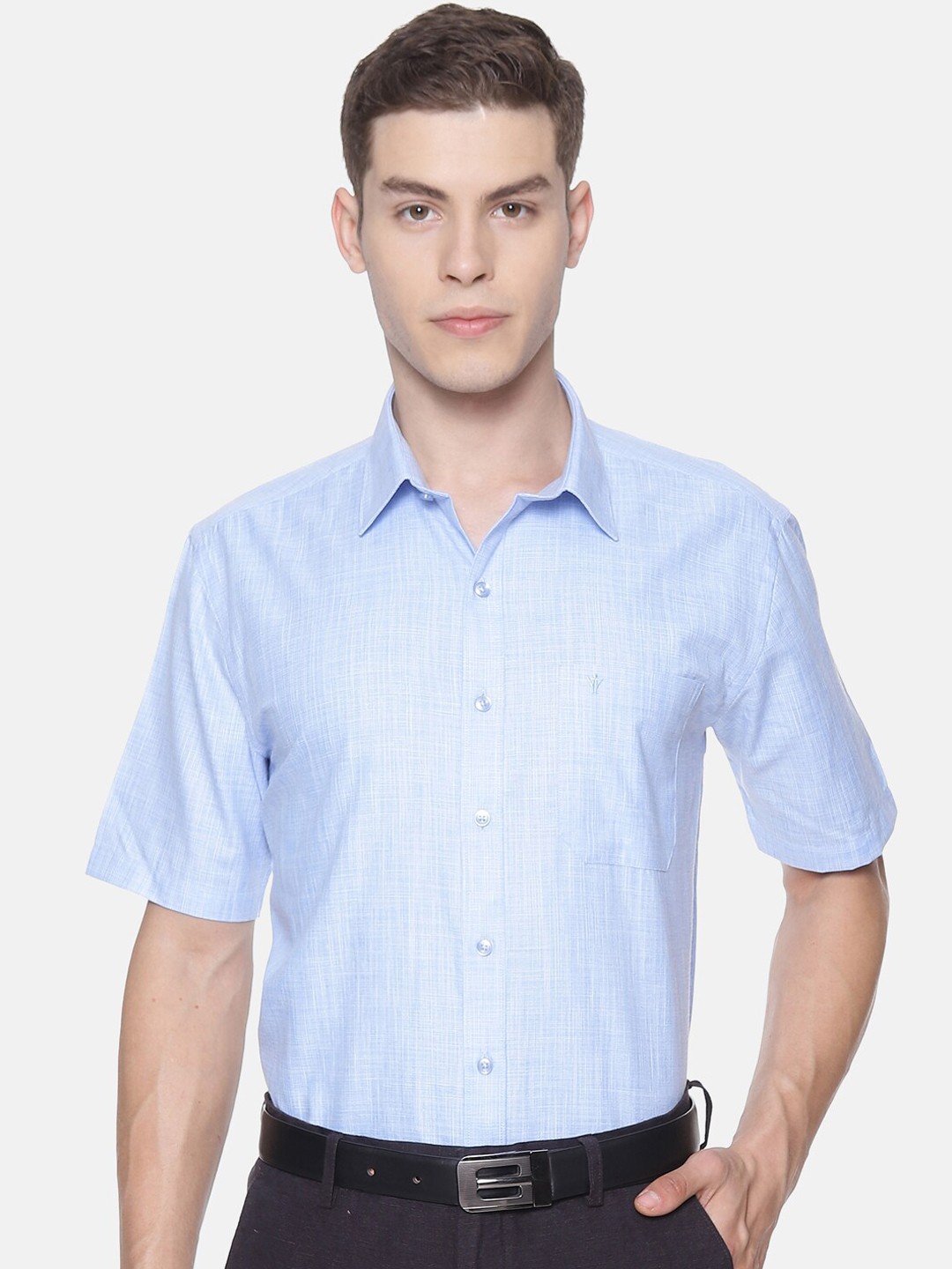 

Ramraj Men Blue Regular Fit Solid Formal Shirt