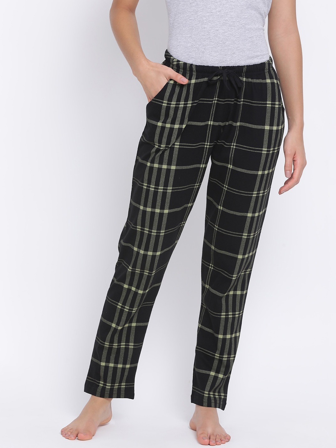 

Kanvin Women Black & Yellow Checked Lounge Pants PJ1102