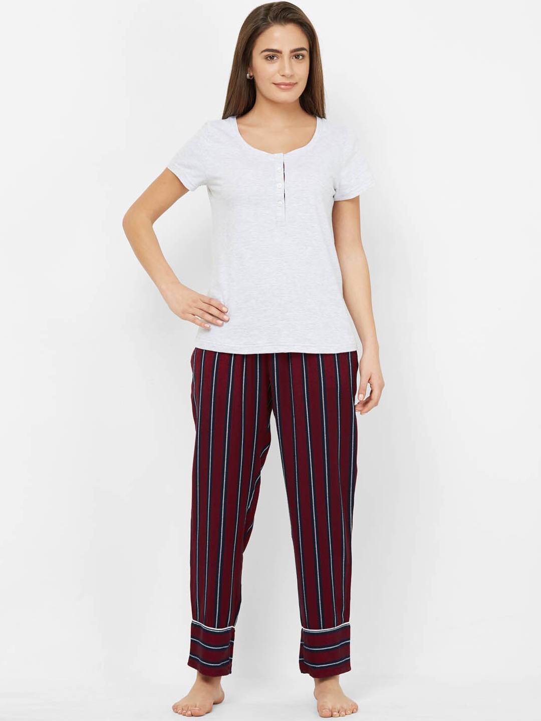 

Mystere Paris Women Grey & Maroon Solid Night suit