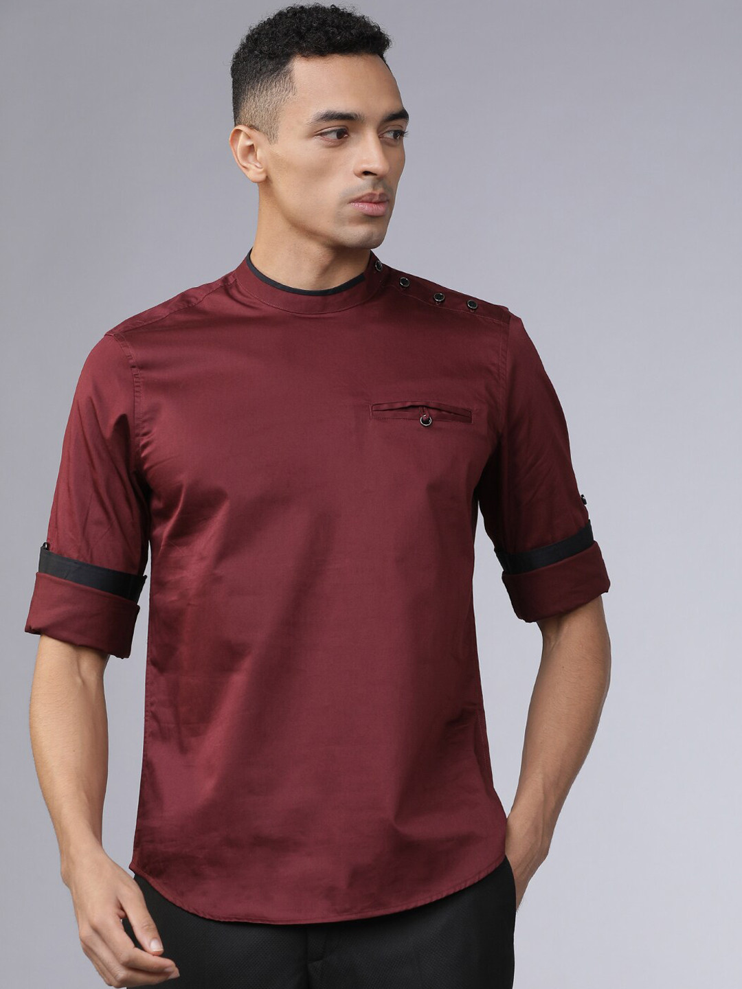 

HIGHLANDER Men Maroon Slim Fit Solid Casual Shirt