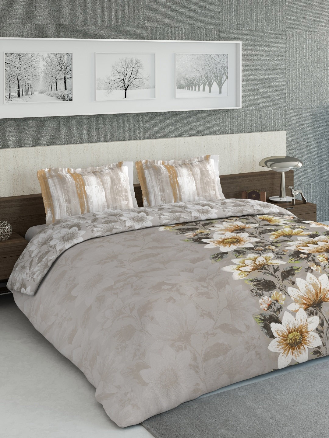 

DDecor Grey & Off-White Floral Printed Double King Bedding Set