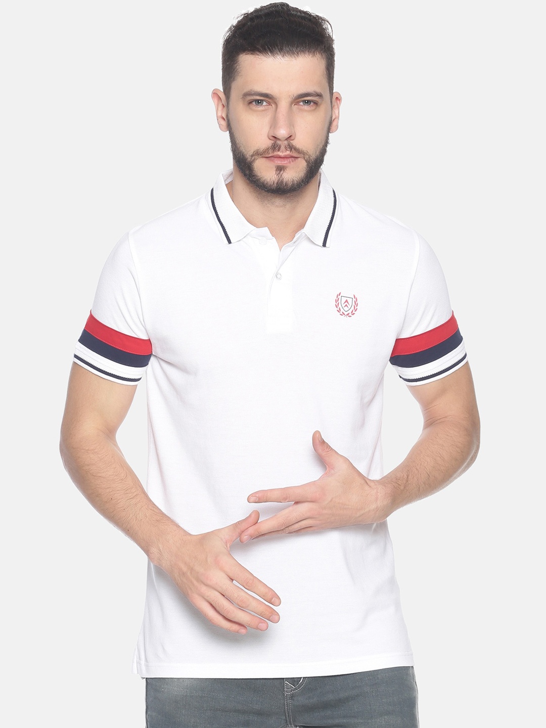 

Steenbok Men White Solid Polo Collar T-shirt