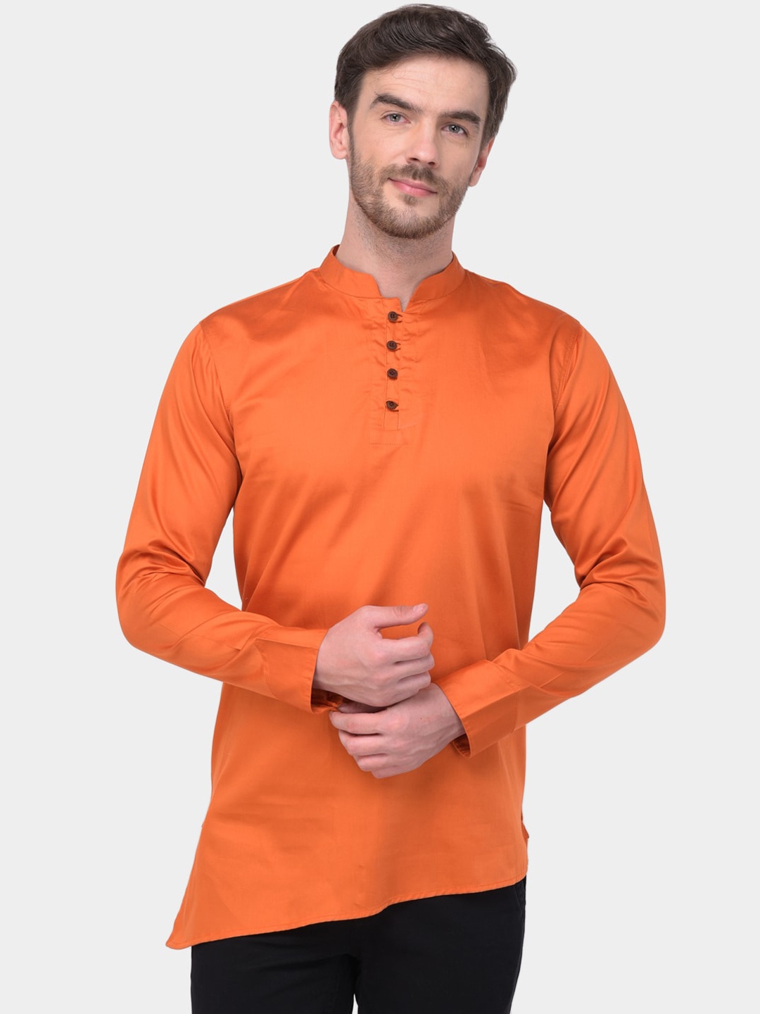 

SG LEMAN Men Orange Solid Straight Kurta
