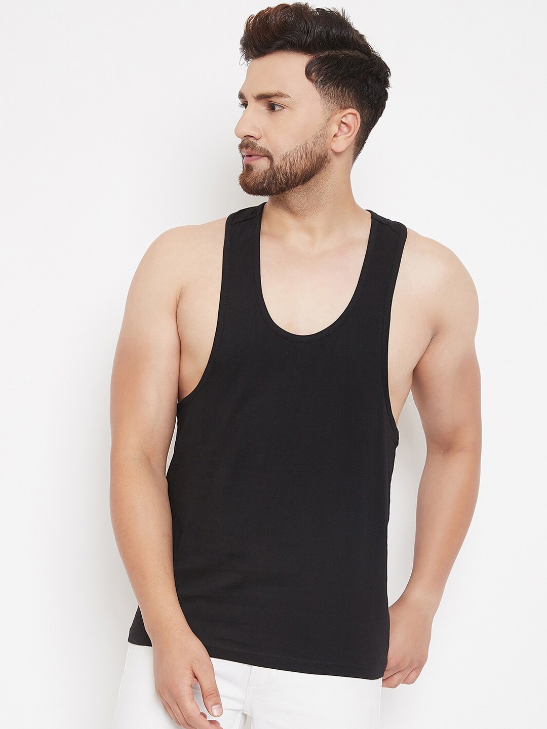 

Hypernation Men Black Solid Round Neck T-shirt