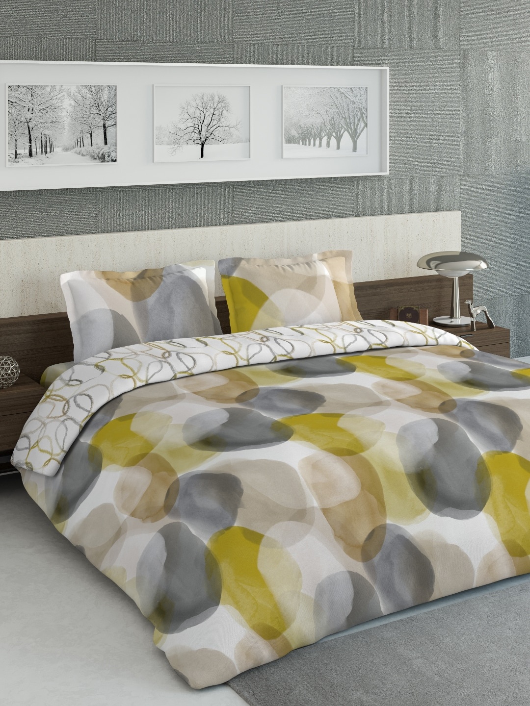 DDecor Off-White & Green Geometric Printed Double King Bedding Set