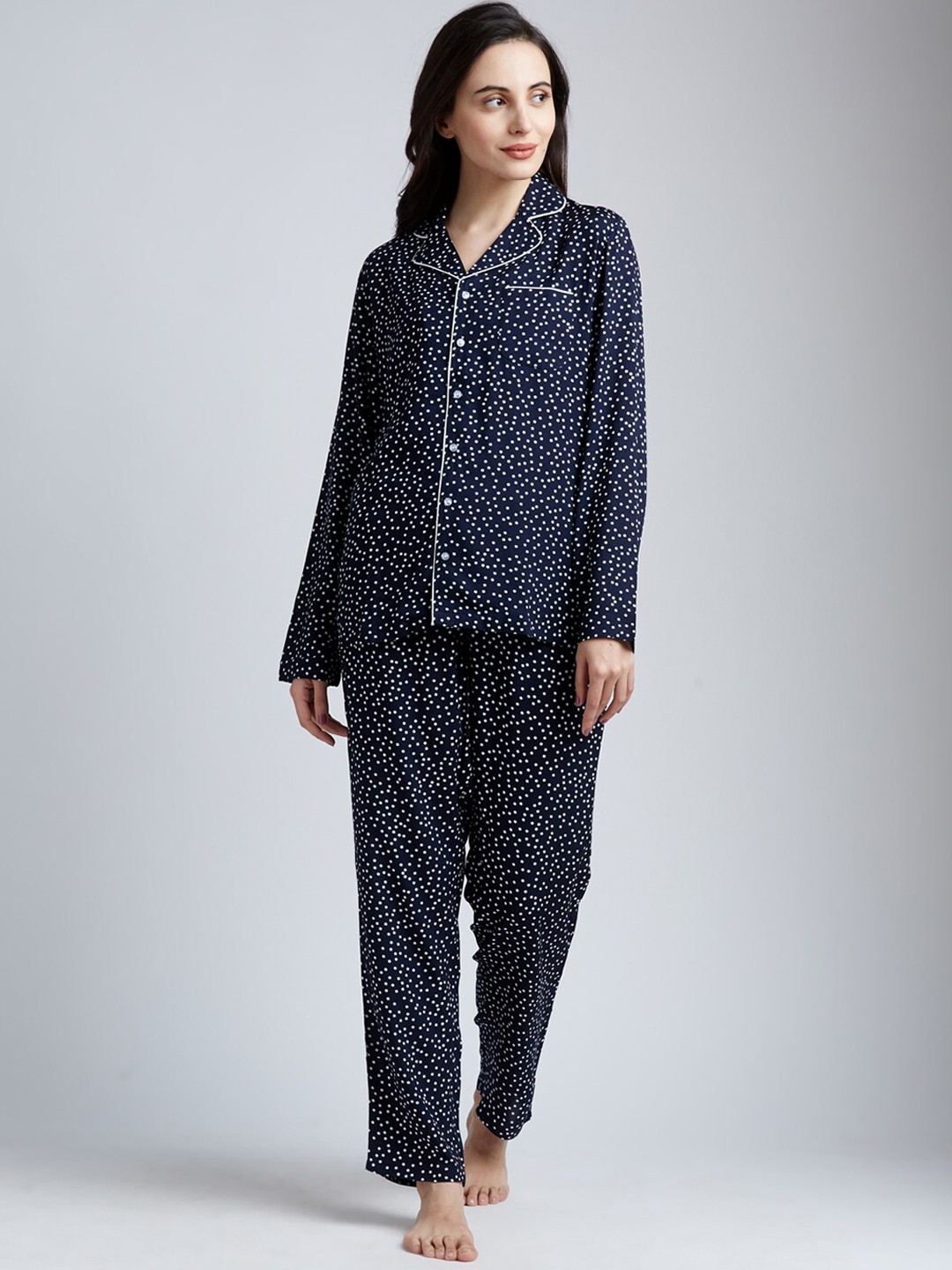 

DRAPE IN VOGUE Women Navy Blue & White Printed Night Suit