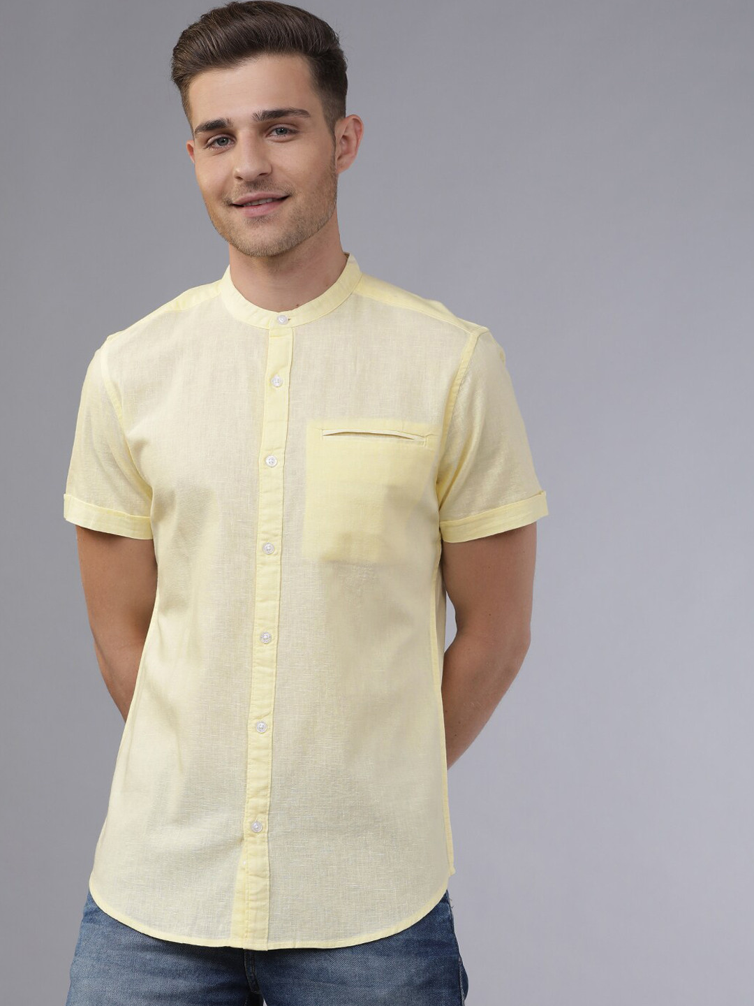 

HIGHLANDER Men Yellow Slim Fit Solid Casual Shirt