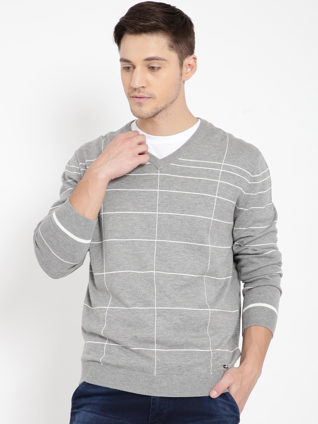 

t-base Men Grey Checked Pullover Sweater