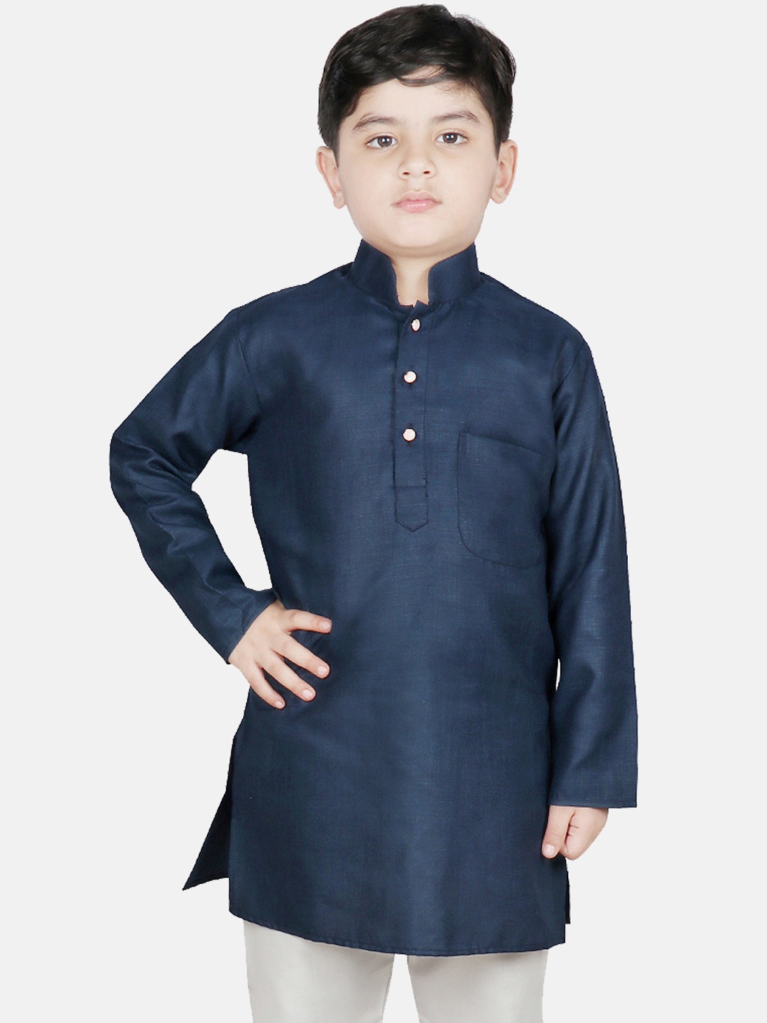 

SG YUVRAJ Boys Navy Blue Solid Straight Kurta